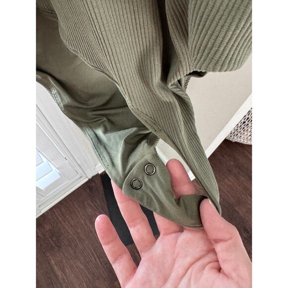 Nuuds Ribbed Scoop Tank Bodysuit Green Extra Large - Picture 3 of 5